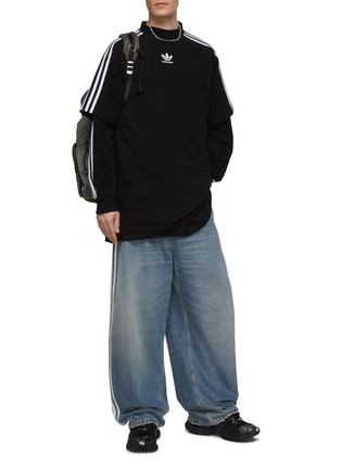 模特儿示范图 - 点击放大 - BALENCIAGA - X ADIDAS LOGO 印花纯棉短袖 T 恤