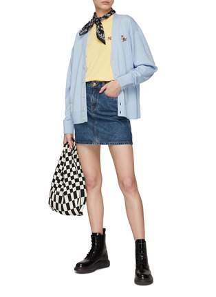 模特儿示范图 - 点击放大 - MAISON KITSUNÉ - DRESSED 狐狸拼贴 V 领羊毛针织开衫