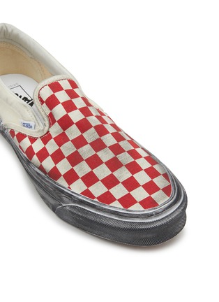 细节 - 点击放大 - VANS - Classic Slip-On Stressed Checkerboard Sneakers