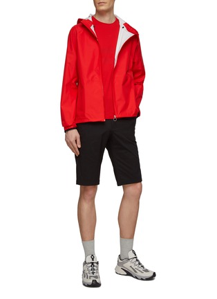 模特儿示范图 - 点击放大 - RAPHA - ‘EXPLORE’ CREWNECK SHORT SLEEVE T-SHIRT