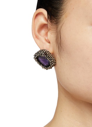 模特儿示范图 - 点击放大 - YUEQI QI - 珠串晶石单耳环