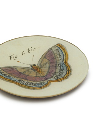 细节 –点击放大 - John Derian Company Inc. - Decoupage Fig. 6 bis Butterfly Round Plate