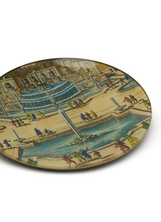 细节 –点击放大 - John Derian Company Inc. - Decoupage Fountains Round Plate