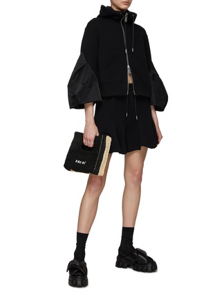 模特儿示范图 - 点击放大 - SACAI - 褶裥拼接拉链卫衣