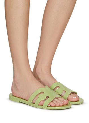 模特儿示范图 - 点击放大 - SAM EDELMAN - BAY JELLY 镂空平底凉鞋