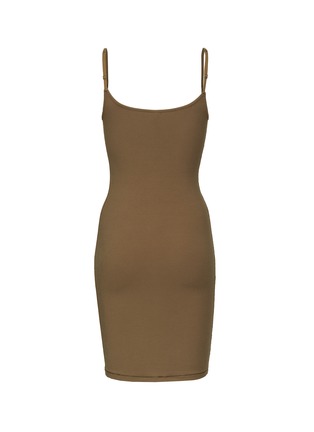 模特儿示范图 - 点击放大 - SKIMS - SOFT LOUNGE 迷你吊带连衣裙