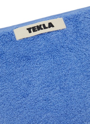 细节 –点击放大 - TEKLA - Bath Towel — Clear Blue