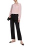 模特儿示范图 - 点击放大 - ST. JOHN - Asymmetric Bow Detailing Silk Blouse