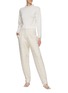 模特儿示范图 - 点击放大 - ST. JOHN - Pearl Trim Collar Knit Sweatshirt