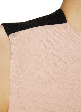  - ST. JOHN - Cross Back Sheath Round Neck Sleeveless Dress