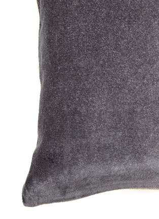 细节 –点击放大 - THE CONRAN SHOP - 绒面靠垫 - 雾灰色