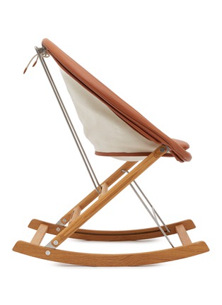 细节 –点击放大 - CARL HANSEN & SØN - AB001 ROCKING NEST 皮革坐垫不锈钢橡木椅