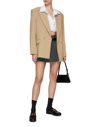 模特儿示范图 - 点击放大 - THE FRANKIE SHOP - CORRIN 枪驳领双排扣西服外套