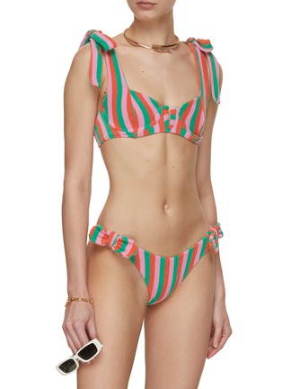 模特儿示范图 - 点击放大 - BEACH RIOT - 拼色条纹毛圈布泳衣套装