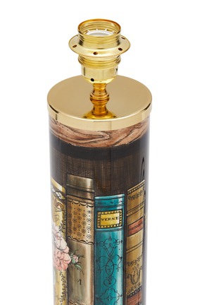 细节 –点击放大 - FORNASETTI - Libri Cylindrical Lamp Base