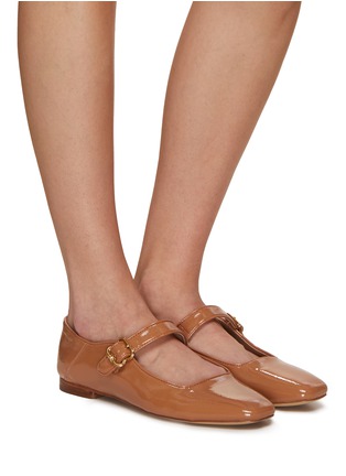 模特儿示范图 - 点击放大 - SAM EDELMAN - MICHAELA 漆皮玛丽珍鞋