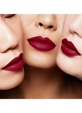 Detail View - 点击放大 - TOM FORD - Liquid Lip Luxe Matte — #126 Illicit Kiss