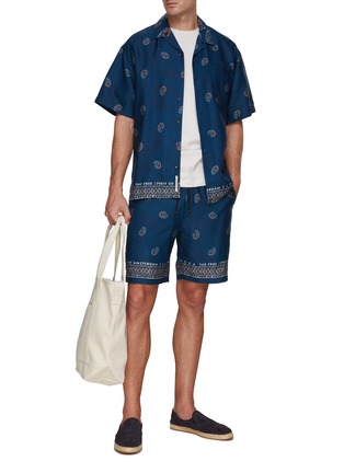 模特儿示范图 - 点击放大 - SCOTCH & SODA - 刺绣 T 恤