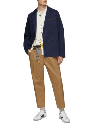 模特儿示范图 - 点击放大 - SCOTCH & SODA - 多彩印花短袖衬衫