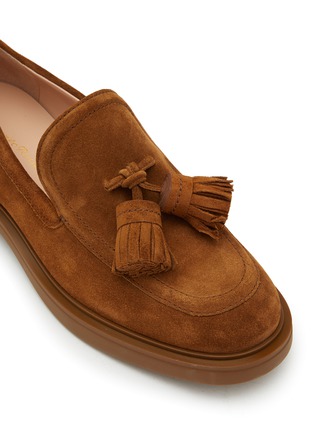 细节 - 点击放大 - GIANVITO ROSSI - 流苏饰绒面皮乐福鞋