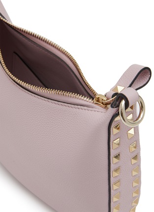 细节 - 点击放大 - VALENTINO GARAVANI - Small Rockstud Leather Hobo Bag