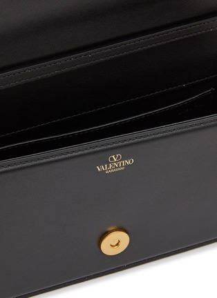 细节 - 点击放大 - VALENTINO GARAVANI - Locò Leather Shoulder Bag