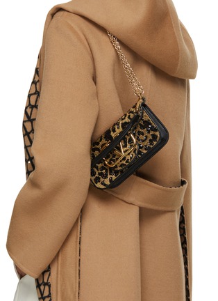 正面 -点击放大 - VALENTINO GARAVANI - Small Locò Sequined Leopard Print Shoulder Bag