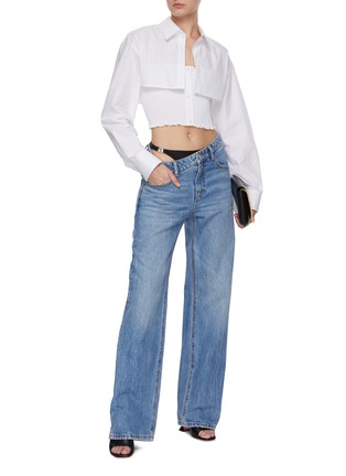 模特儿示范图 - 点击放大 - ALEXANDERWANG - 裤腰拼接不对称牛仔裤