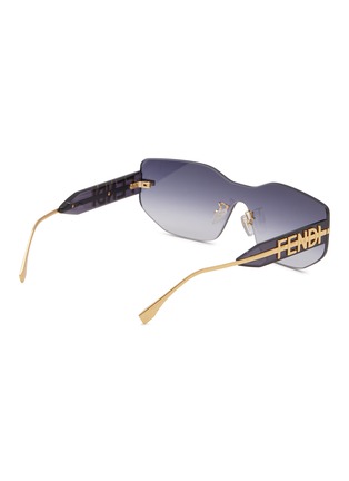 模特儿示范图 - 点击放大 - FENDI - FENDIGRAPHY 渐变太阳眼镜