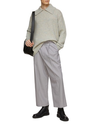 模特儿示范图 - 点击放大 - DRIES VAN NOTEN - 翻领落肩针织衫