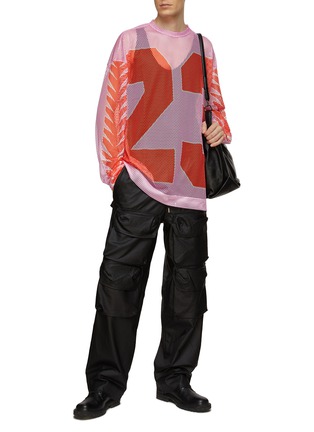 模特儿示范图 - 点击放大 - DRIES VAN NOTEN - 数字印花网眼 T 恤