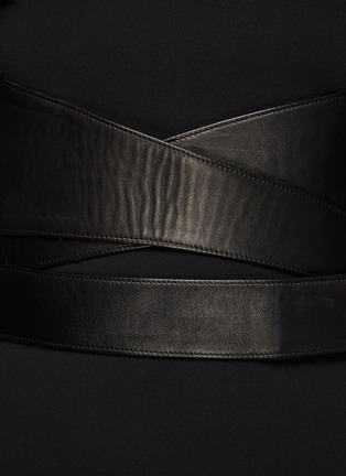  - ALAÏA - 交叉腰带饰连衣裙