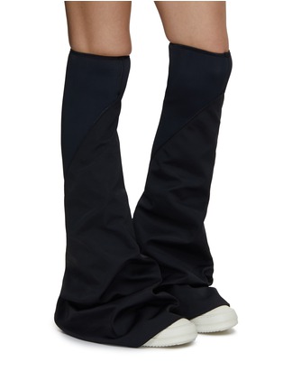 模特儿示范图 - 点击放大 - RICK OWENS DRKSHDW - 及膝运动筒靴