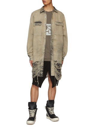 模特儿示范图 - 点击放大 - RICK OWENS - 做旧磨破衬衫