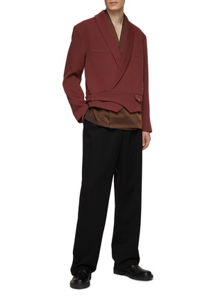 模特儿示范图 - 点击放大 - RE: BY MAISON SANS TITRE - 包裹式缎面衬衫