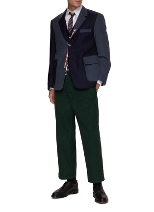 模特儿示范图 - 点击放大 - THOM BROWNE - 灯芯绒直筒长裤