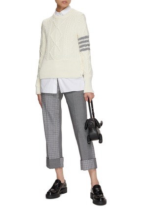 模特儿示范图 - 点击放大 - THOM BROWNE - 四重条纹麻花针织衫
