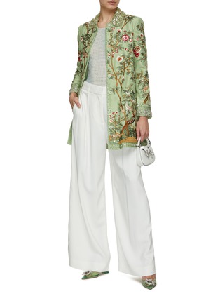 模特儿示范图 - 点击放大 - ALICE + OLIVIA - 珠串刺绣花卉外套