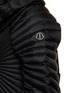  - RICK OWENS - X MONCLER 射线状绗缝外套