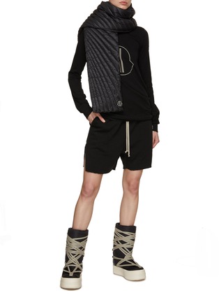 模特儿示范图 - 点击放大 - RICK OWENS - X MONCLER 圆领长袖 T 恤