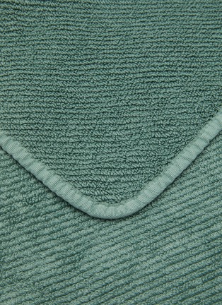 细节 –点击放大 - ABYSS & HABIDECOR - TWILL 埃及长绒棉浴巾 — 绿色