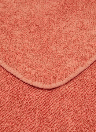 细节 –点击放大 - ABYSS & HABIDECOR - TWILL 纯棉面巾 — 红陶色