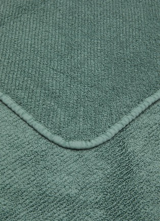 细节 –点击放大 - ABYSS & HABIDECOR - TWILL 纯棉毛巾 — 绿色