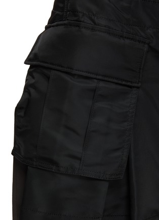  - SACAI - 褶裥口袋短裤