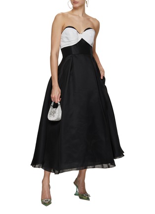CAROLINA HERRERA | 黑白蝴蝶结连衣裙