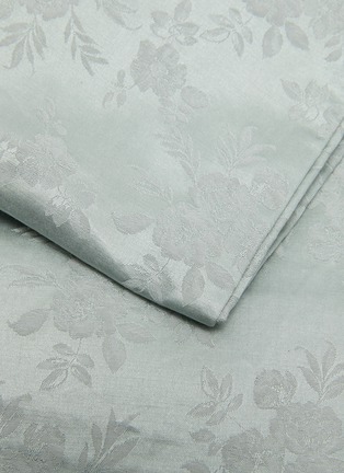 细节 –点击放大 - RIVOLTA CARMIGNANI - ROSETO 丝质提花被套 — 青色