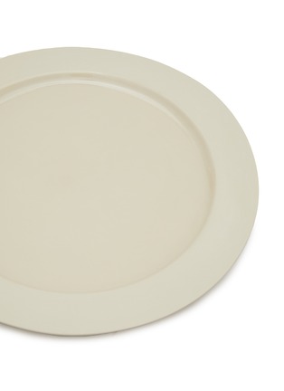 细节 –点击放大 - SOCIETY LIMONTA - Onda Dinner Plate — Sable