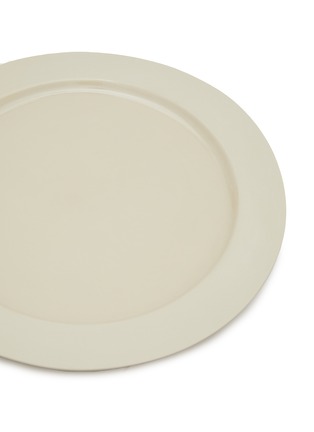 Detail View - 点击放大 - SOCIETY LIMONTA - Onda Dinner Plate — Sable