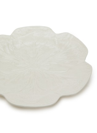 细节 –点击放大 - BORDALLO PINHEIRO - GABBAGE 晚餐陶盘 — 白色