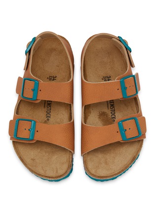 模特儿示范图 - 点击放大 - BIRKENSTOCK - MILANO 儿童款搭扣凉鞋
